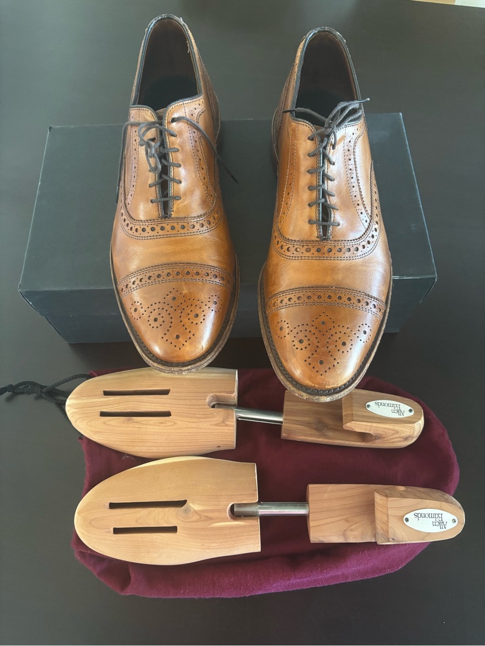 Classic Men’s Tan Leather strand Shoes